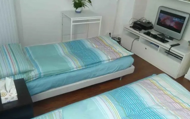 Studio Paris 8eme