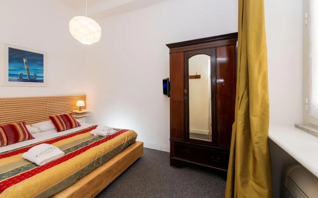 Babuino Luxury - Large Apartment Spanish Steps