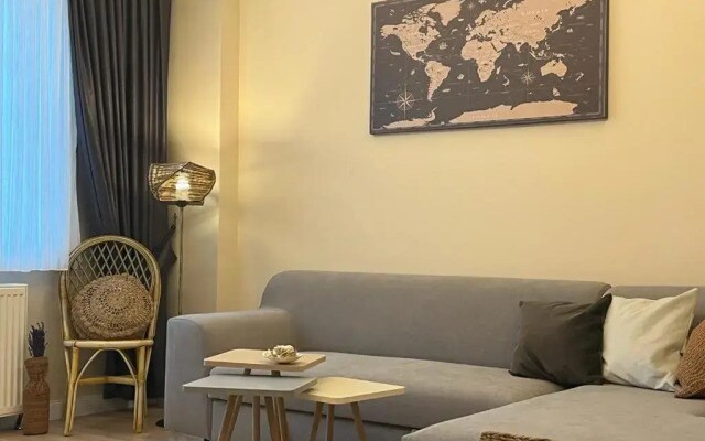 COMFORTABLE 2 BEDROOM FOR 6 PEOPLE AT Taksim