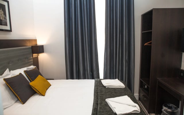 The Tudor Inn Hotel