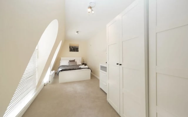 Q Home - Paddington One