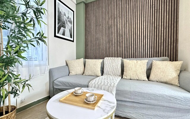 B 5496  - Gare Montparnasse - Cosy studio