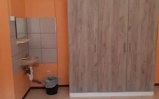 2-Rent Group Hostel Rooms&Apartments TUB19A