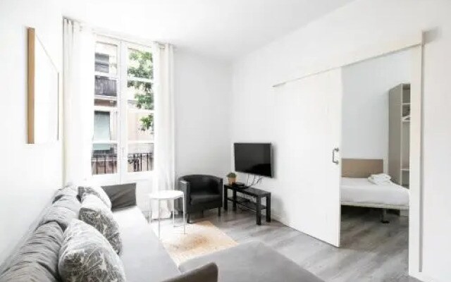 Deco Sants Fira Apartments
