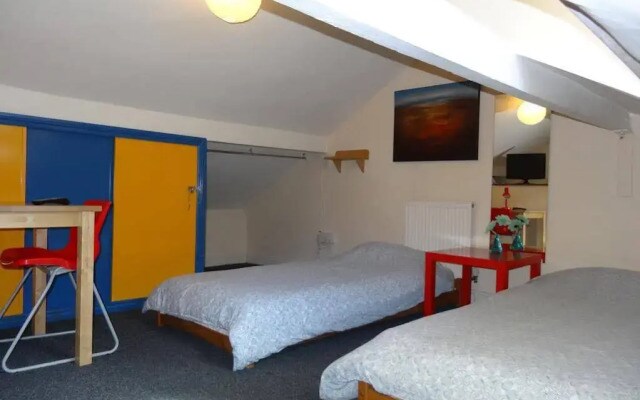 Igloo Backpackers Hostel & Annexe