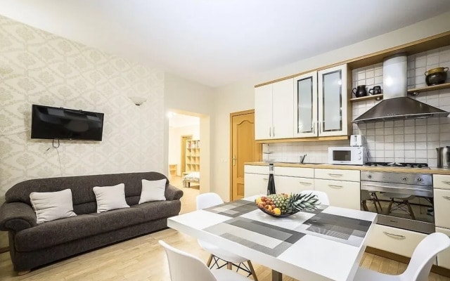 Ап-ты WINWINSTAY с вид. на реку, Старый город