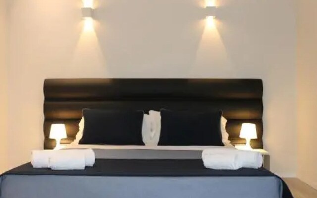 Little Rose Lodge