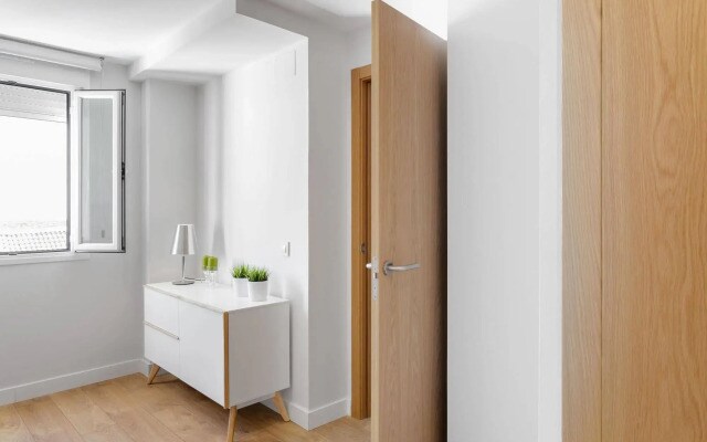 Home Art Apartments