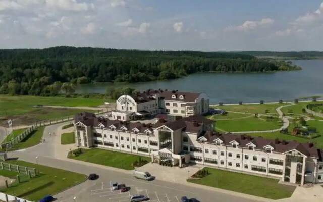 Robins Club