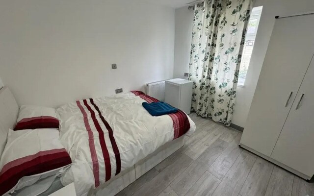 Drayton Dream House - 6 Bedrooms