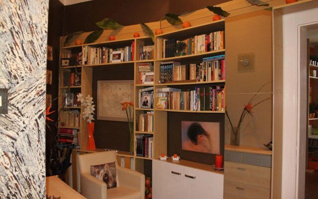 Cosy Apartment Under the Tower