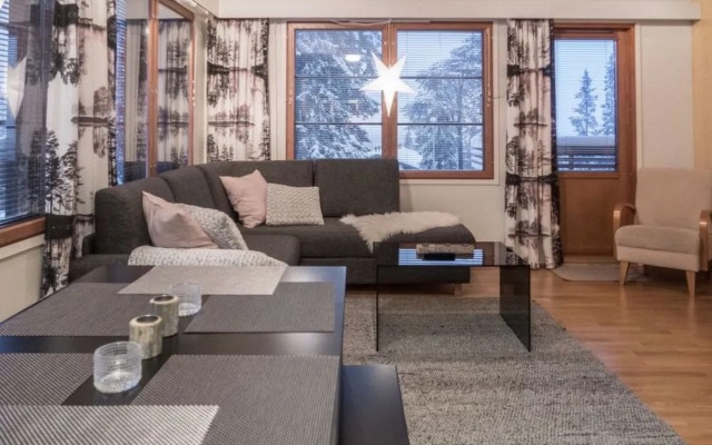 Karhunvartijan linna c24
