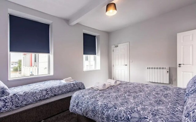 Maritime House I