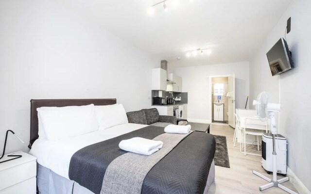 Kings Studio Apartments