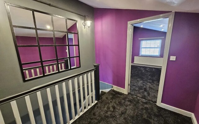 Comfortable 1-bed Apartment in Liverpool Sleeps 4