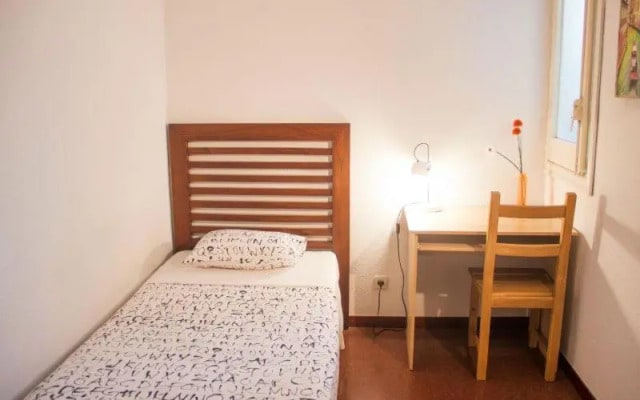 Sweet BCN Three Bedroom Apartment