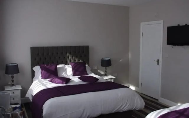 Belmont & Astoria Hotel