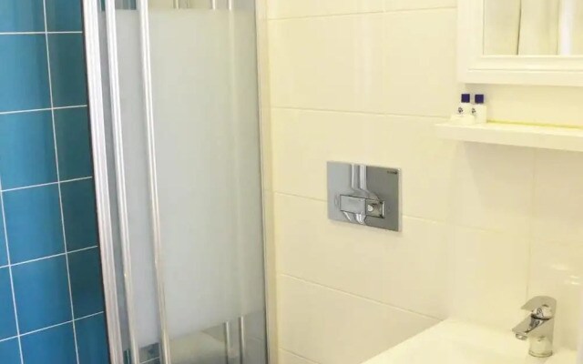 A Warmly Welcome Home to Star Holiday Hotel 6