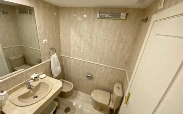 Apartment Ifema Deluxe - Aeropuerto Ii
