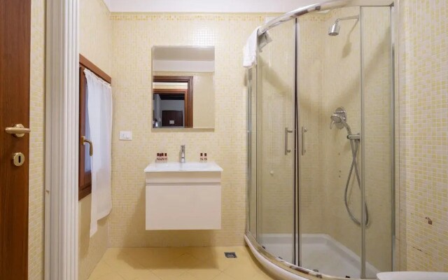 Herion Palace Apt 1 by Wonderful Italy