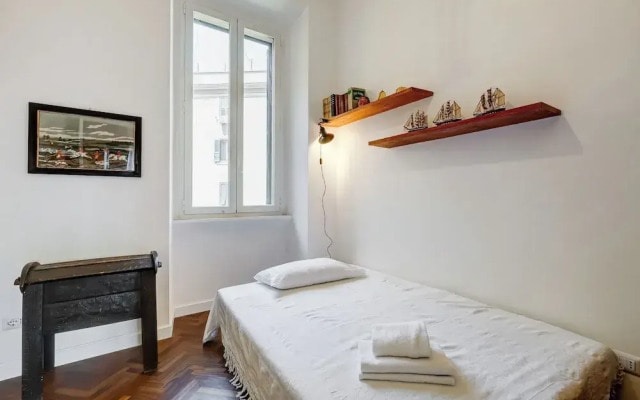 Elegant 3-Bedroom Apt in Piazza Mazzini