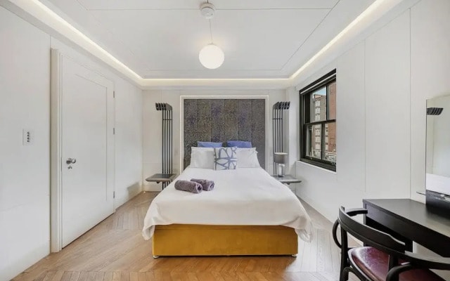 Elegant 5bdrm Townhouse in Camden