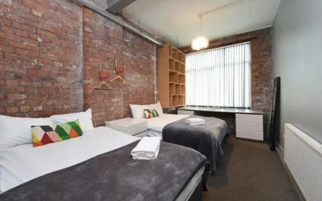 Mason Street Apartment Sleeps 16