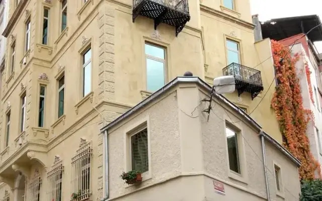Depo Residence