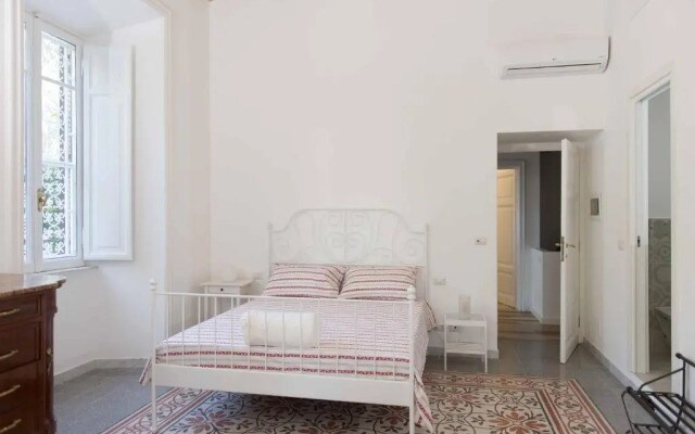 BB Domus Aurea