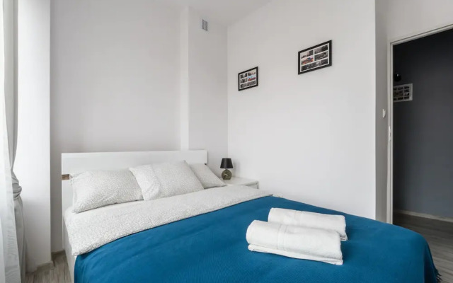 Chmielna Central Warsaw Apartment