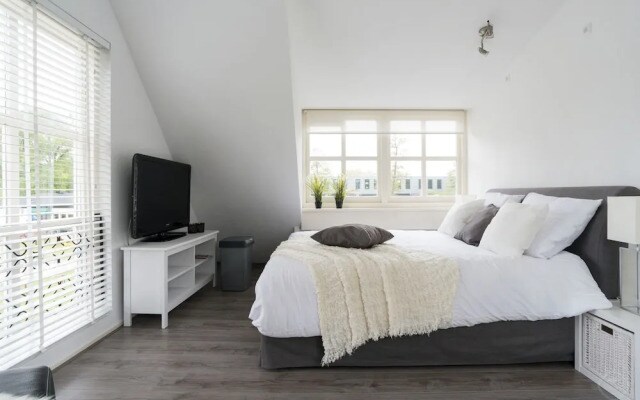 Idyllic Sloten apartment