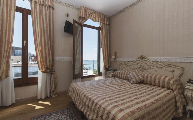 Hotel Riviera
