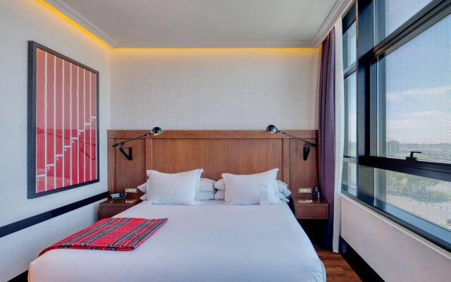Отель Only YOU Hotel Atocha