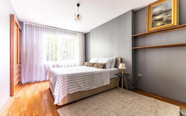 Duplex Flat w Panoramic Bosphorus View and Terrace