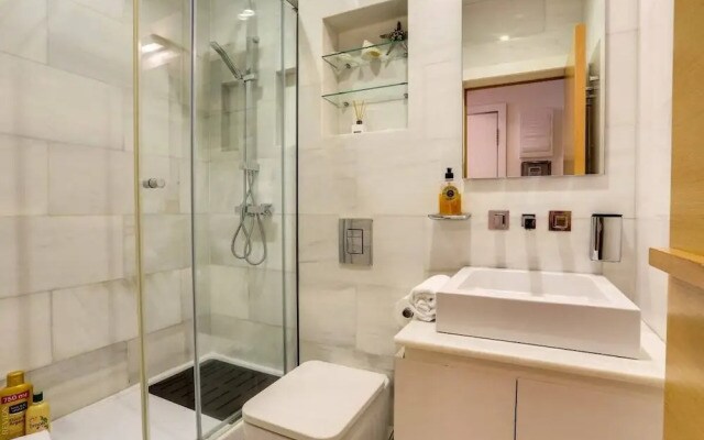 Stylish 2 Bed in the Heart of Gràcia