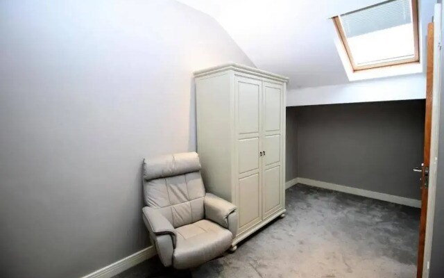 Sheffield City Retreat - Modern Apartment