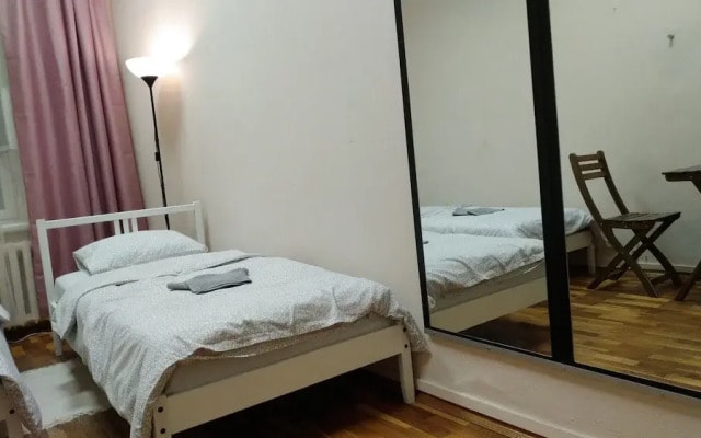 Hostel 812
