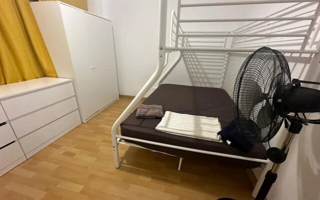 Fast Single Rooms