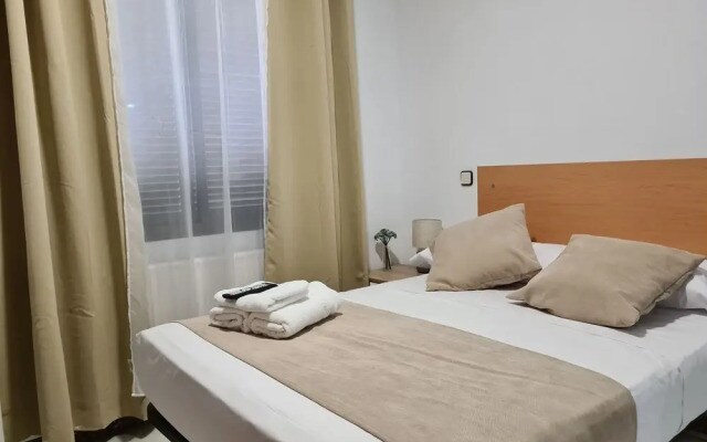 Hostal Arturo Soria