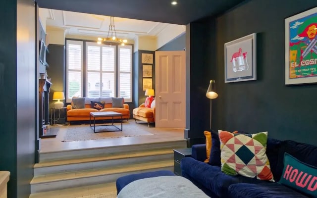 4 Bedroom House Barnes
