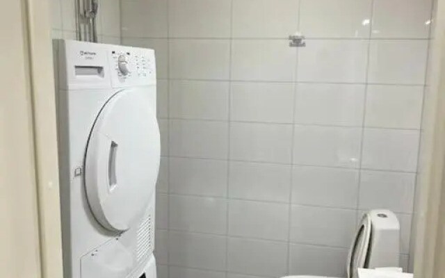 Ihana huoneisto juna aseman vieressä.