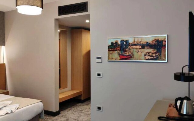 Triada Hotel Karakoy