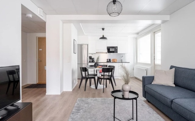 Spacious 1BR at Downtown with Balcony