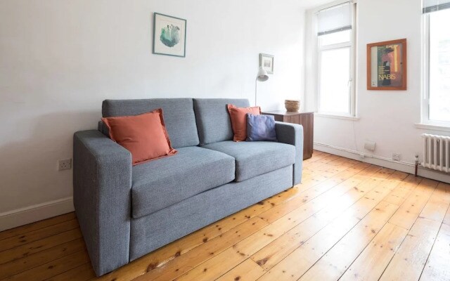 Queen Court Flat