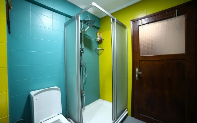 Yolohostel