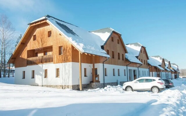 Modish Apartment in Nova Pec Near Lake