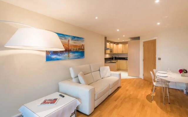 Stunning Flat Overlooking the Thames