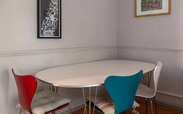 Charming One Bed Abode In East Putney