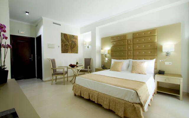 Отель BlueSea Alborán Adults Only