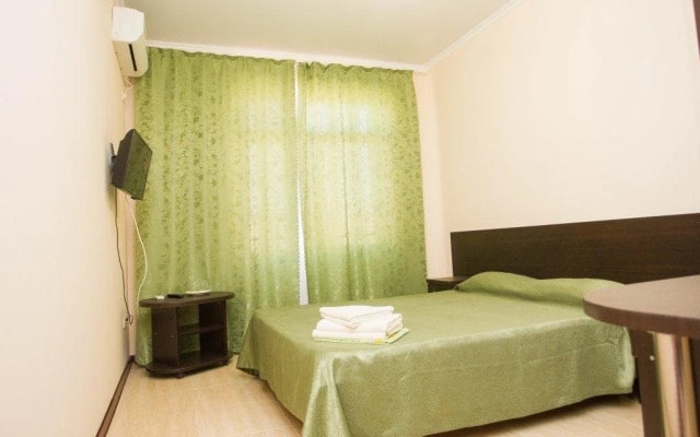 The Hloya Inn